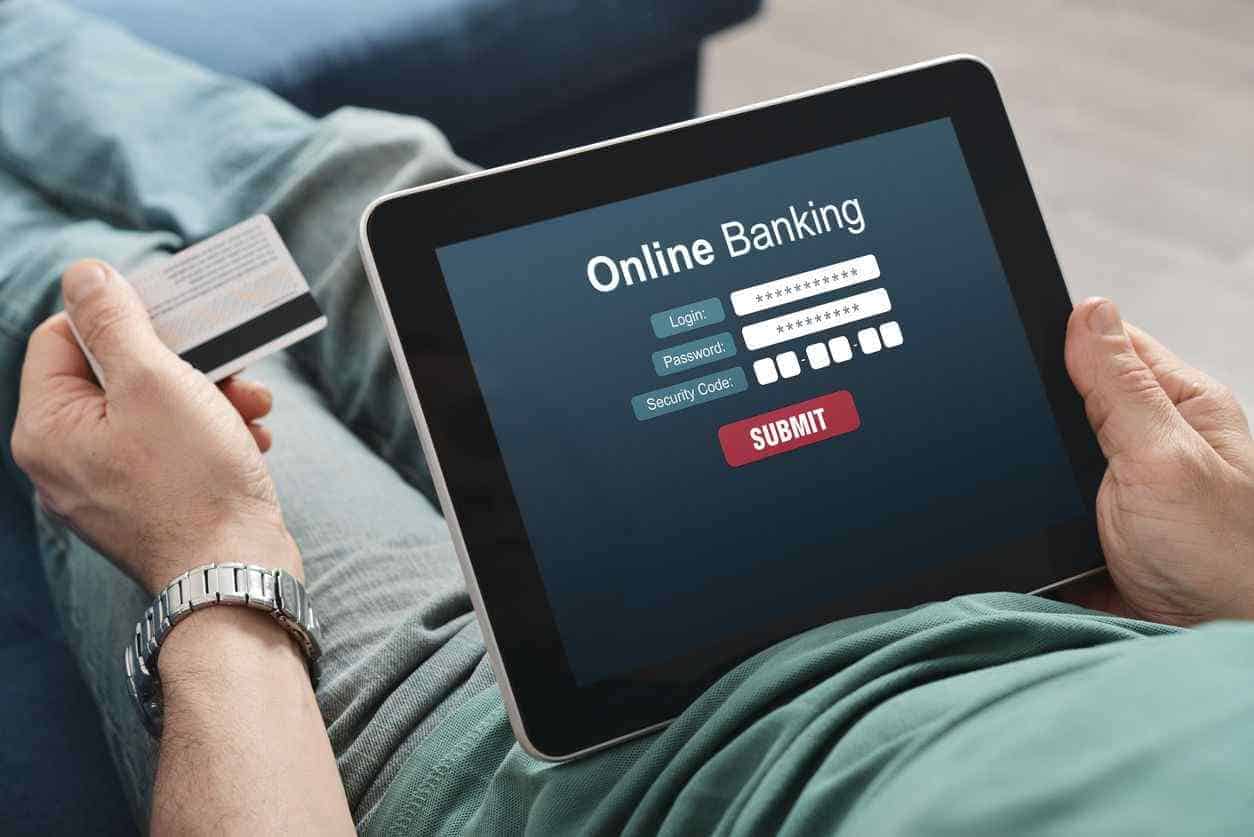 Cum Poți Folosi Aplicațiile de Online Banking în Siguranță