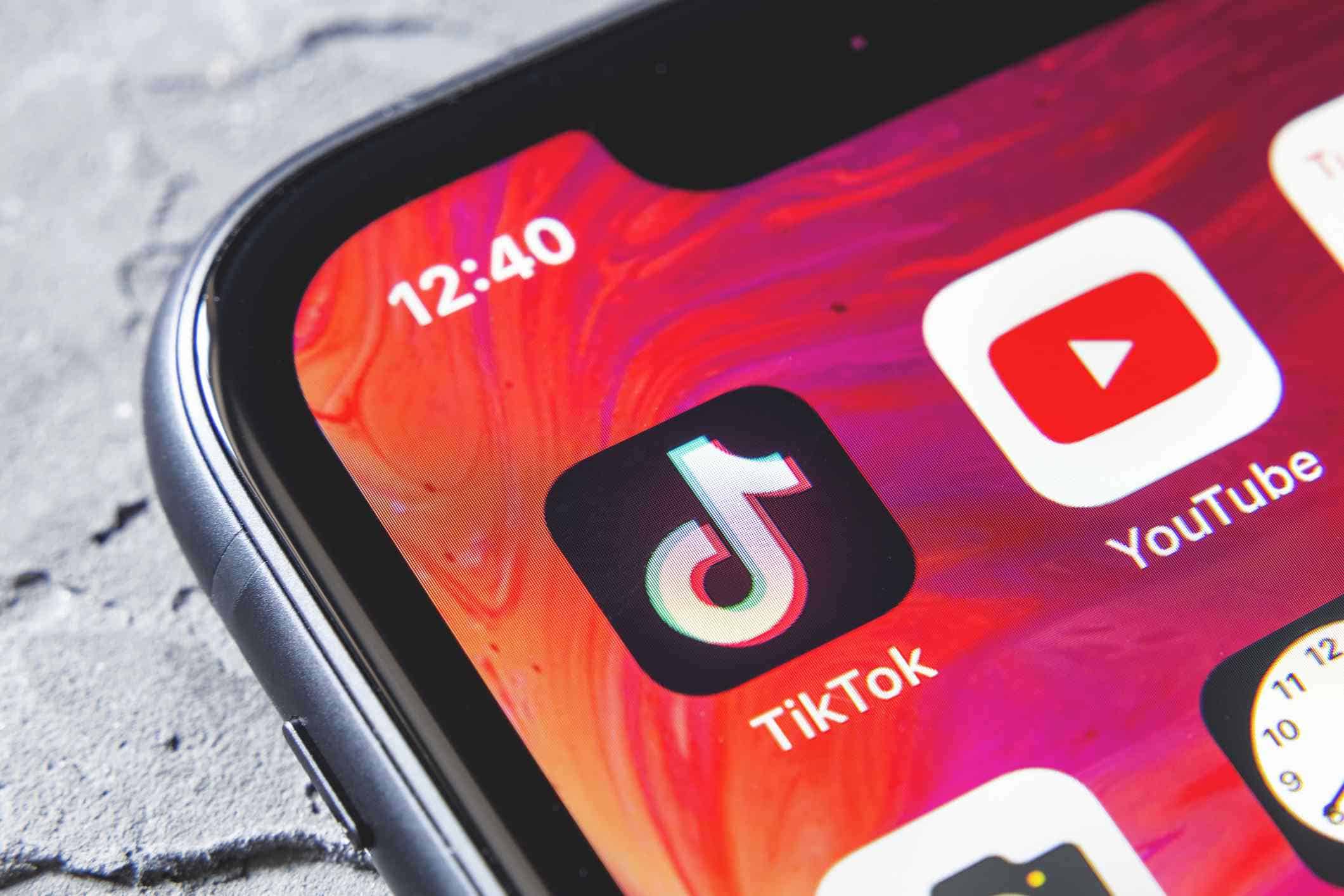 YouTube Lucrează la o Nouă Aplicație Care ar Putea Detrona TikTok