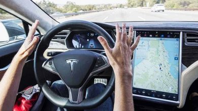 Leaks: Tesla se va Opri Singură la Culoarea Roșie a Semaforului