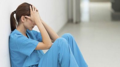 Un medic a fost dat afară din apartamentul închiriat