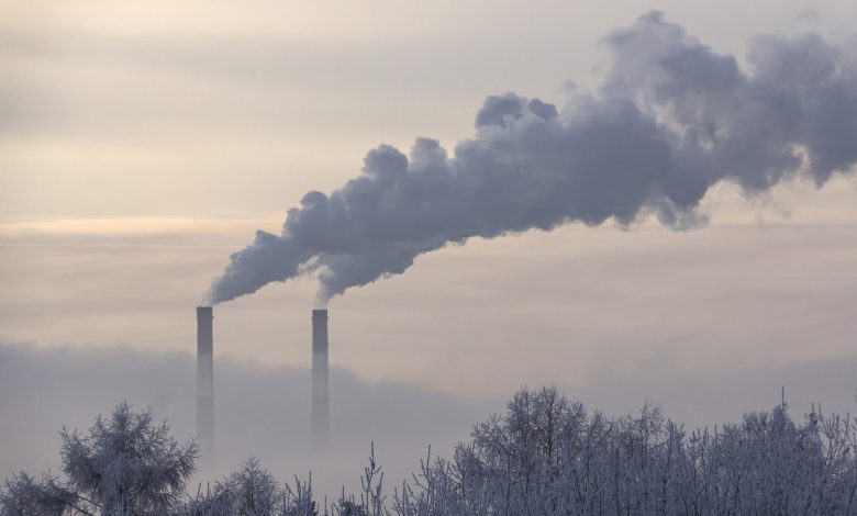 Scădere record a emisiilor globale de carbon