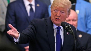 Trump vrea să suspende imigrația în SUA