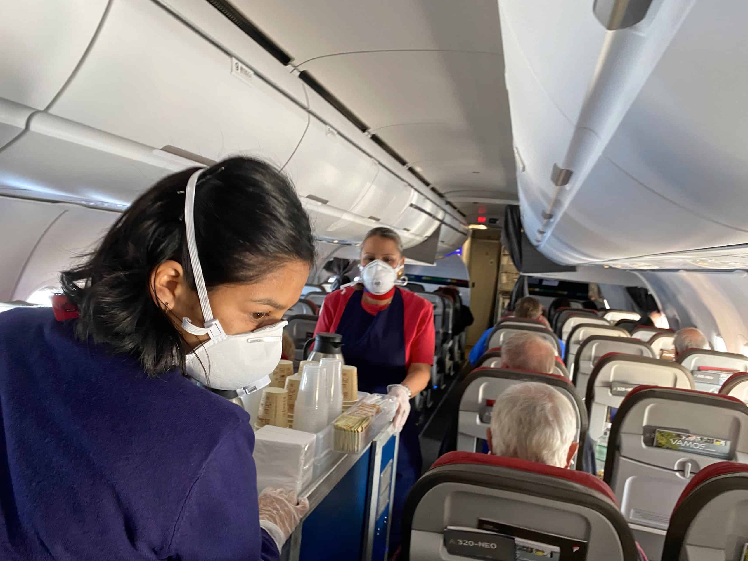 O stewardesă și-a infectat familia cu coronavirus