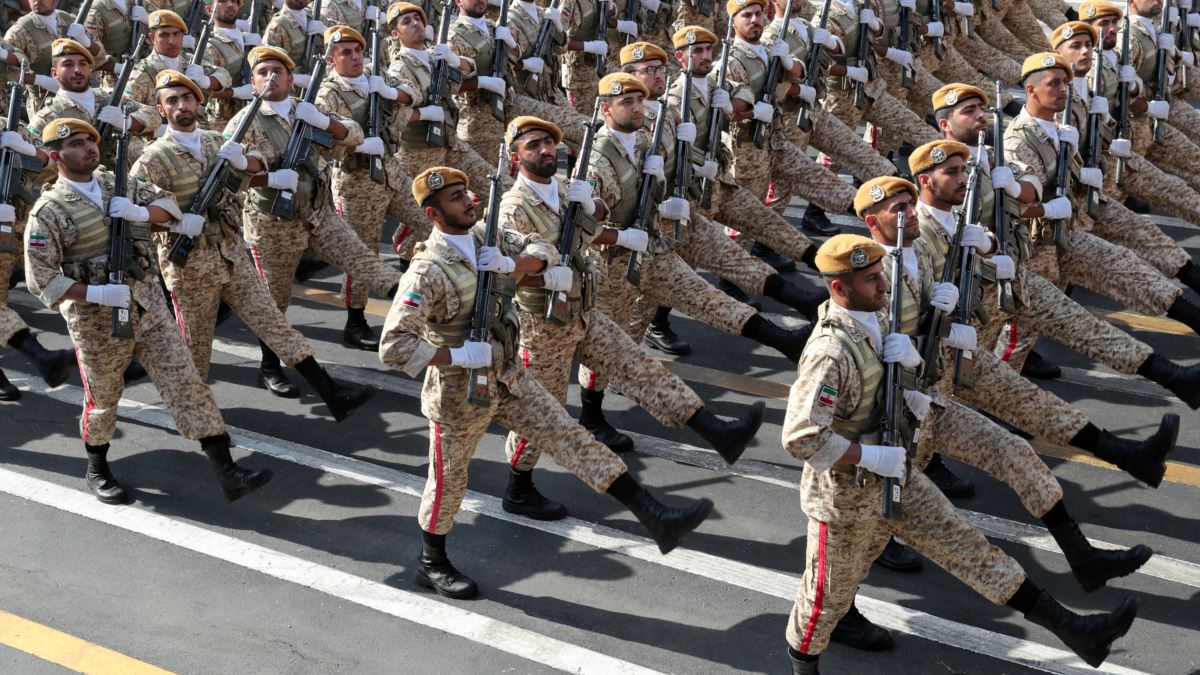 Armata Iranului și-a atacat din greșeală o navă de război, ucigând 19 oameni