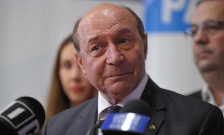 Băsescu, reclamat la CNCD pentru incitare la ură