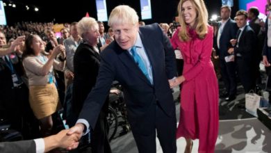 Premierul britanic și-a numit fiul după medicii care l-au salvat