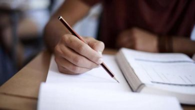 Cum vor susține examenele elevii care au persoane izolate/infectate în familie