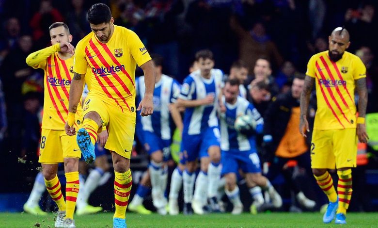 Șapte jucători ar putea pleca de la Barcelona