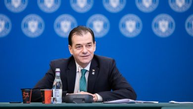 O nouă poză controversată cu Ludovic Orban
