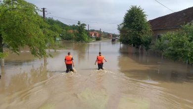 Inundațiile fac ravagii în 18 județe. Circulația a fost restricționată