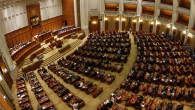 Deputații au adoptat moțiunea simplă împotriva lui Tătaru