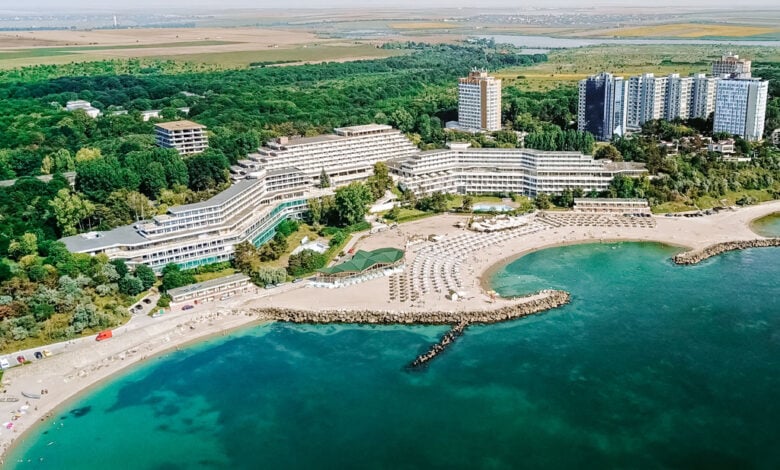 Un legendar complex hotelier de pe litoralul românesc se va redeschide în curând