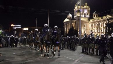 Mai mult de 10.000 de sârbi au fost prezenți la a treia zi de proteste