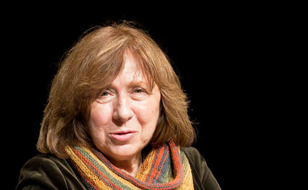 Câştigătoarea premiului Nobel pentru literatură, Svetlana Alexievich