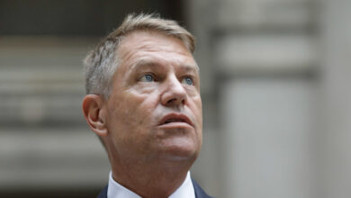 Cuvinte grele ale unui om de catedră la adresa lui Klaus Iohannis